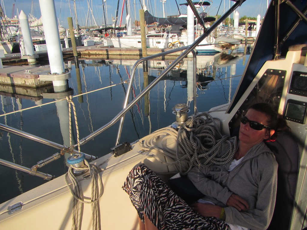 Laufen aus, tschau Riviera Beach Marina Laufen aus, tschau Riviera Beach Marina