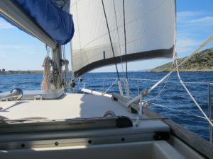 Schönes Segeln Hydra entgegen