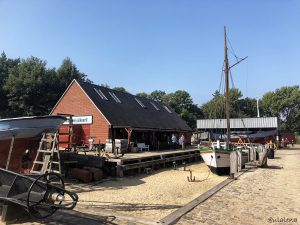 Der Museumshafen im Sand